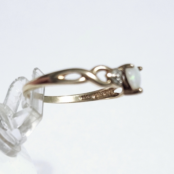 10K Gold Opal Heart ❤️ Ring size 7 - Picture 10 of 11